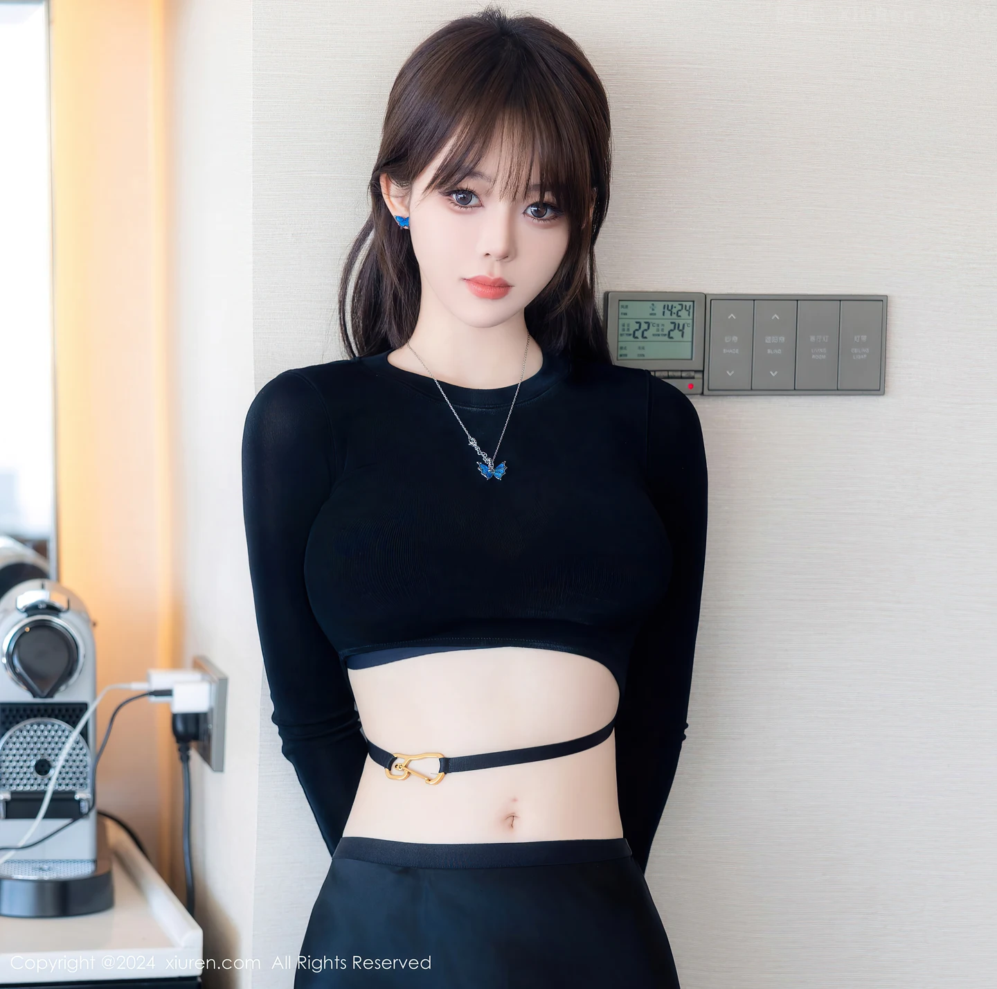 图片[3]-[XiuRen秀人网]VOL.8661 模特奶瓶性感黑色上衣配黑色长裙露粉黑内衣秀曼妙身姿诱惑写真83P-秀人网官方网站